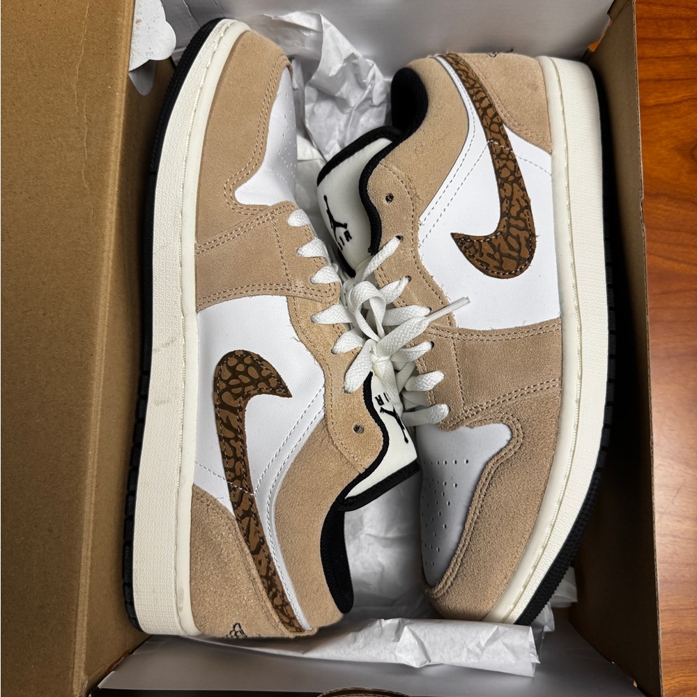 Jordan 1 Low SE Tan and White Sneakers with Brown Accents